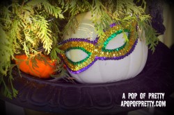 Halloween Decorating on the Front Porch (No-Carve Pumpkin Ideas)
