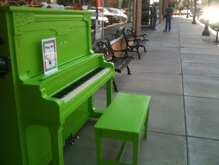 Painting a piano green