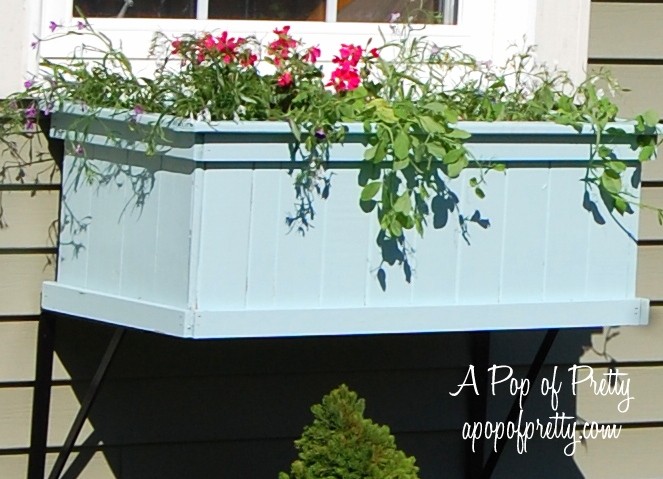 Window box love. (Summer decorating ideas)