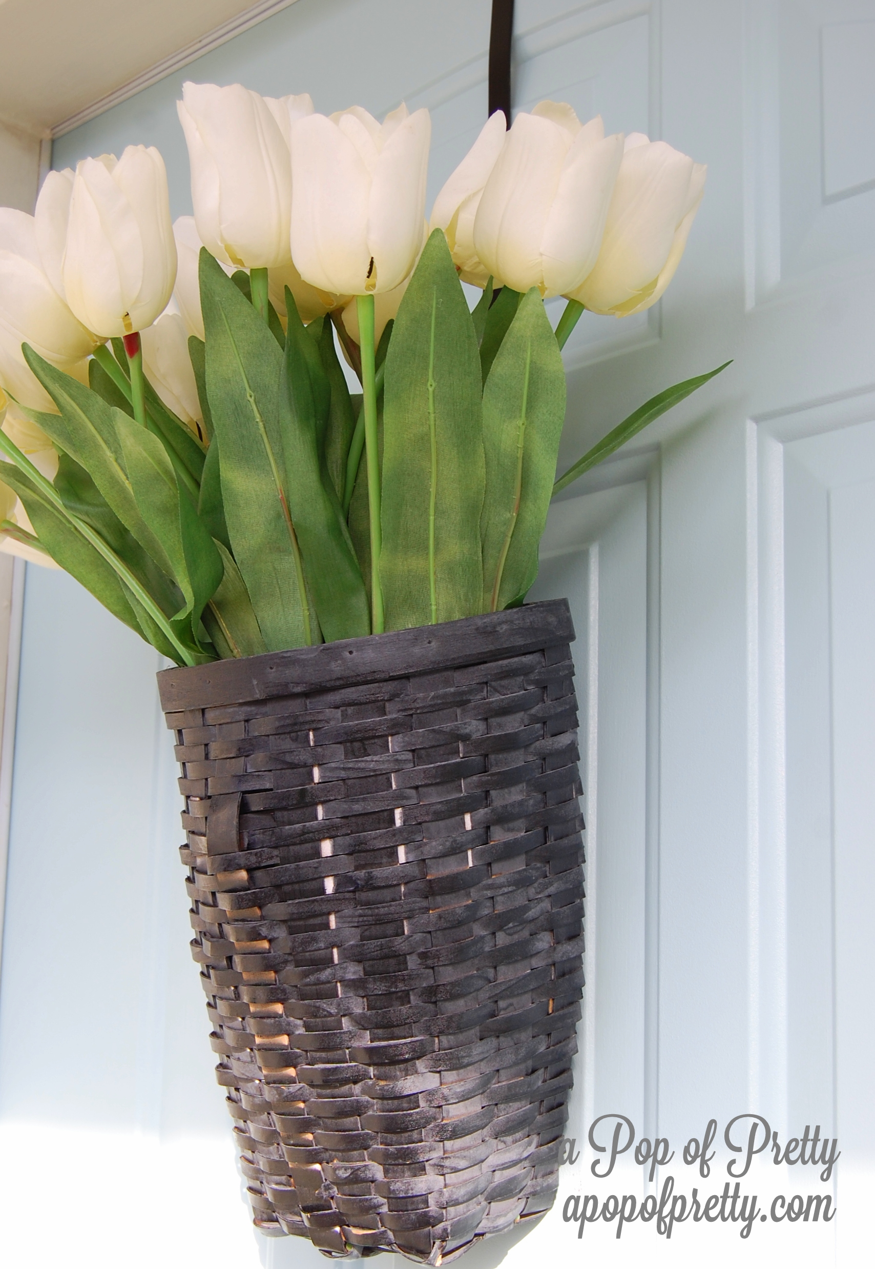 DIY Spring Door Decor - tulips