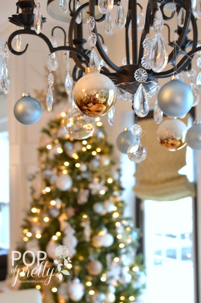 goldandwhitechristmasdecor