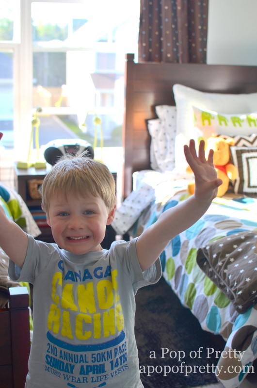 Canadian Bloggers Home Tour - a pop of pretty - twin boys room