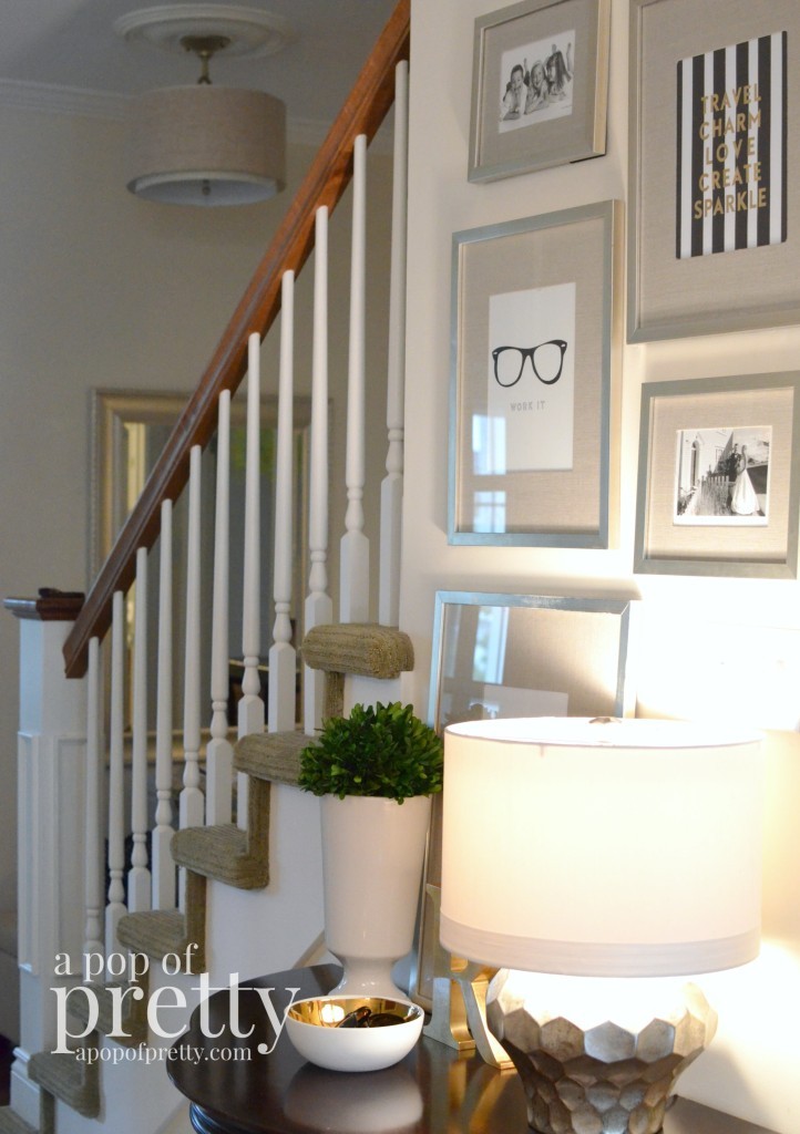 Canadian Bloggers Home Tour - A Pop of Pretty - Entryway2