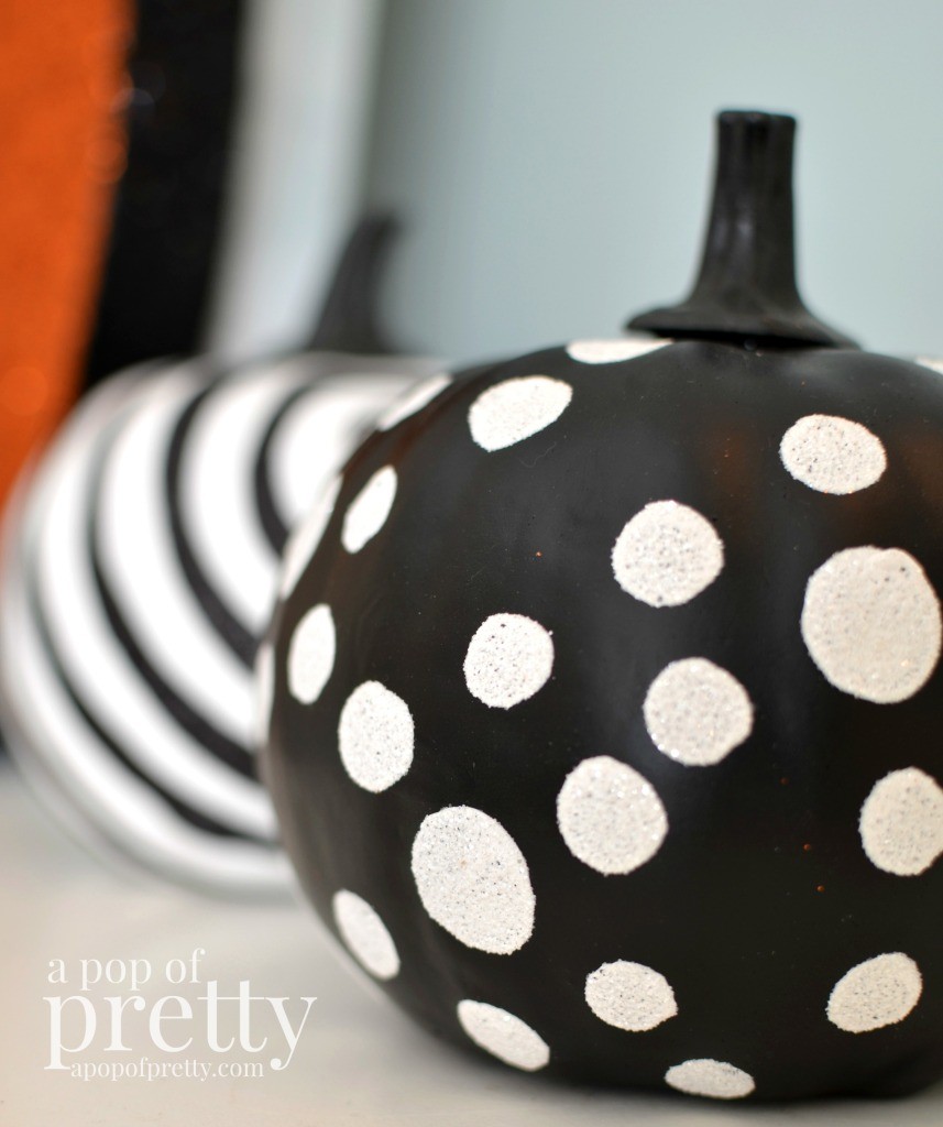 Kid friendly Halloween Decorating ideas - polka dots