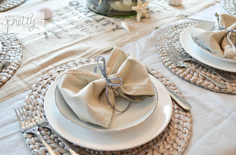 how to tie napkins into bows