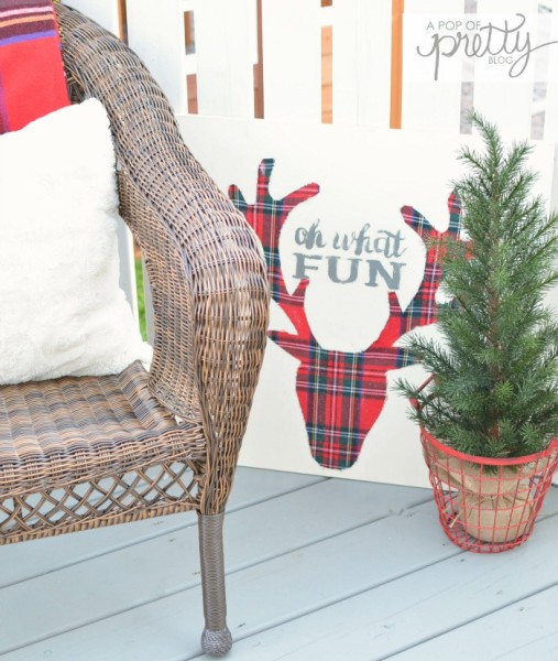 DIY Plaid deer head sign Behr