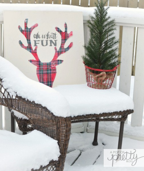 Red Plaid Christmas Deer Head sign