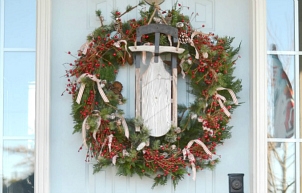 Rustic Christmas Front Porch (Wicker Emporium)