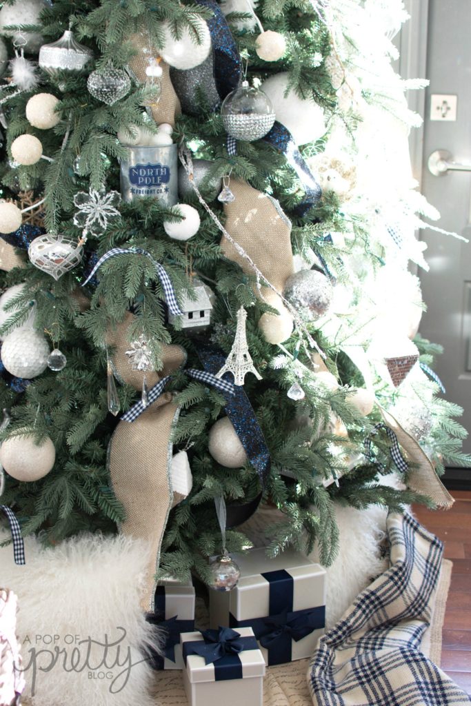 navy Christmas decor 1