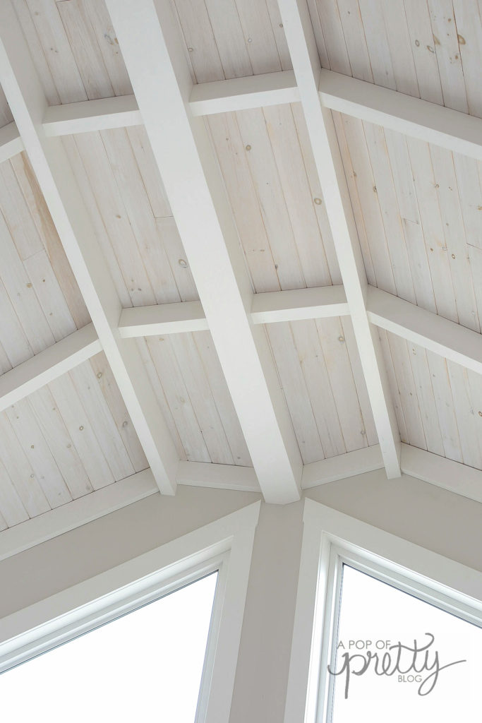 shiplap ceiling lakehouse design